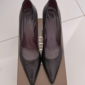 Gucci Black Leather Heels with Pointed Toe